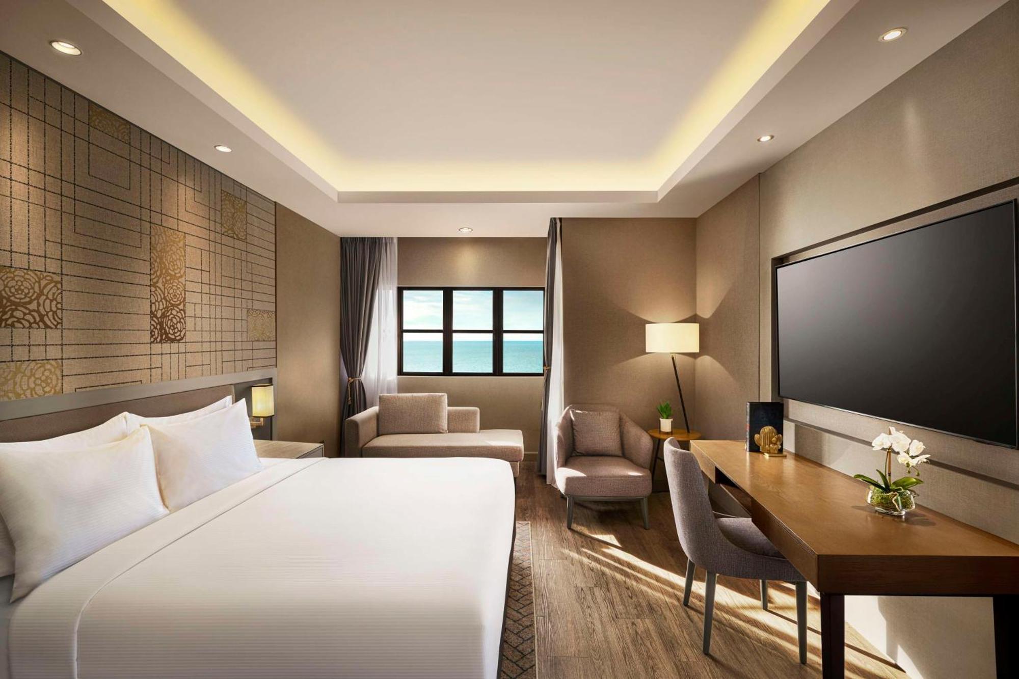 Готель Doubletree By Hilton Damai Laut Лумут Екстер'єр фото