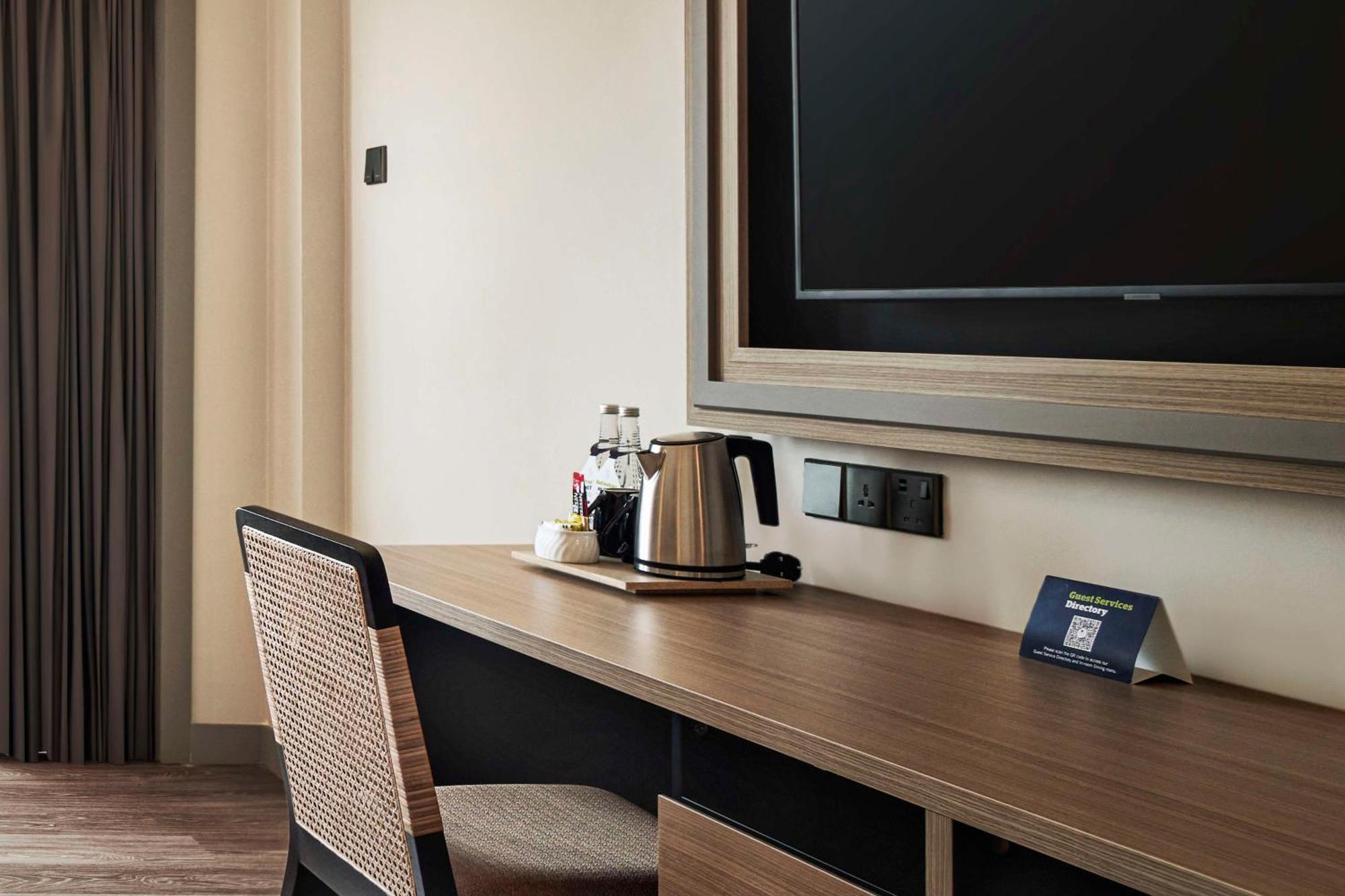 Готель Doubletree By Hilton Damai Laut Лумут Екстер'єр фото